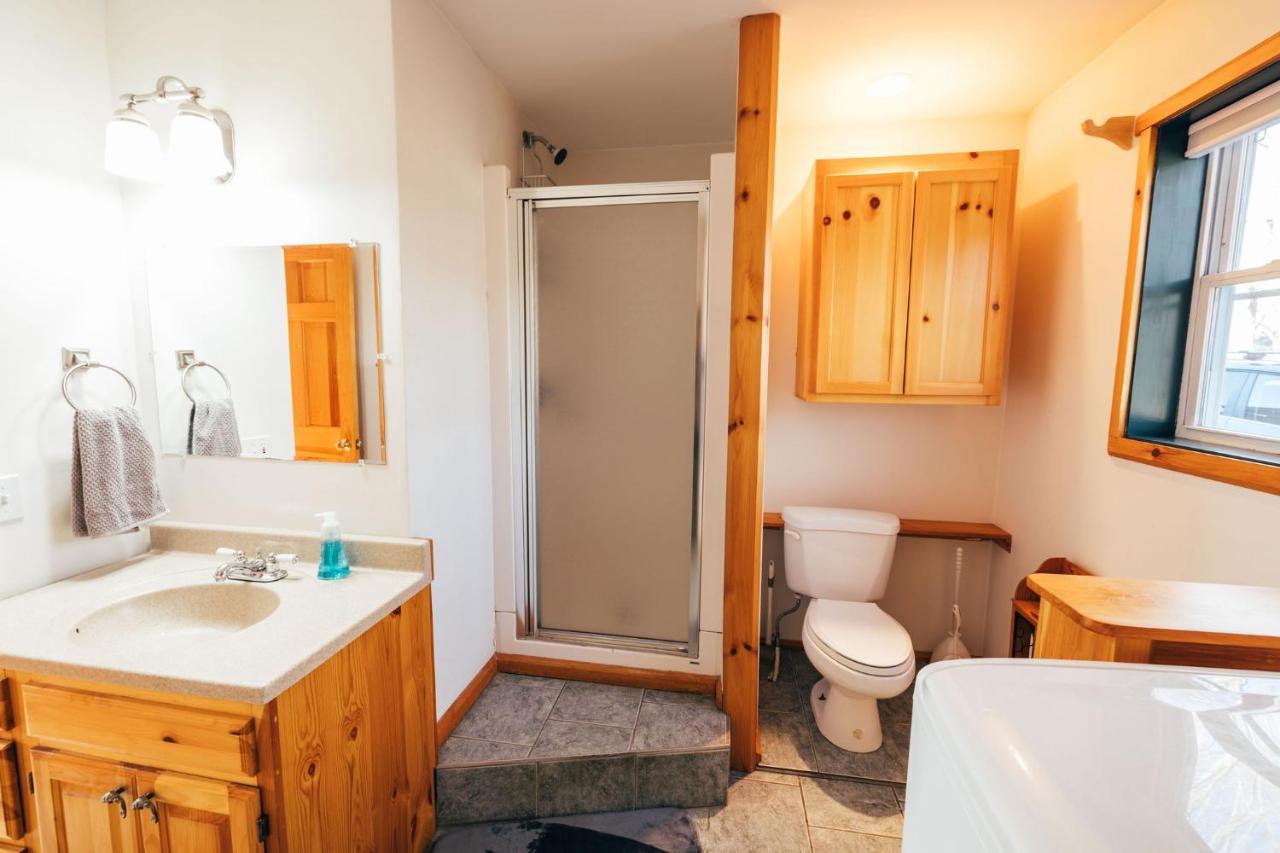 Ski Chalet W-Hot Tub, Only 3 Min To Sunday River Ski Lifts! Bethel Kültér fotó