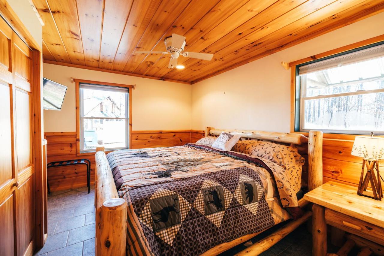Ski Chalet W-Hot Tub, Only 3 Min To Sunday River Ski Lifts! Bethel Kültér fotó